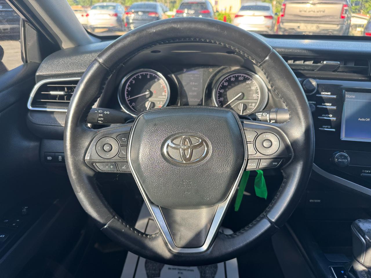 Toyota Camry SE 2018