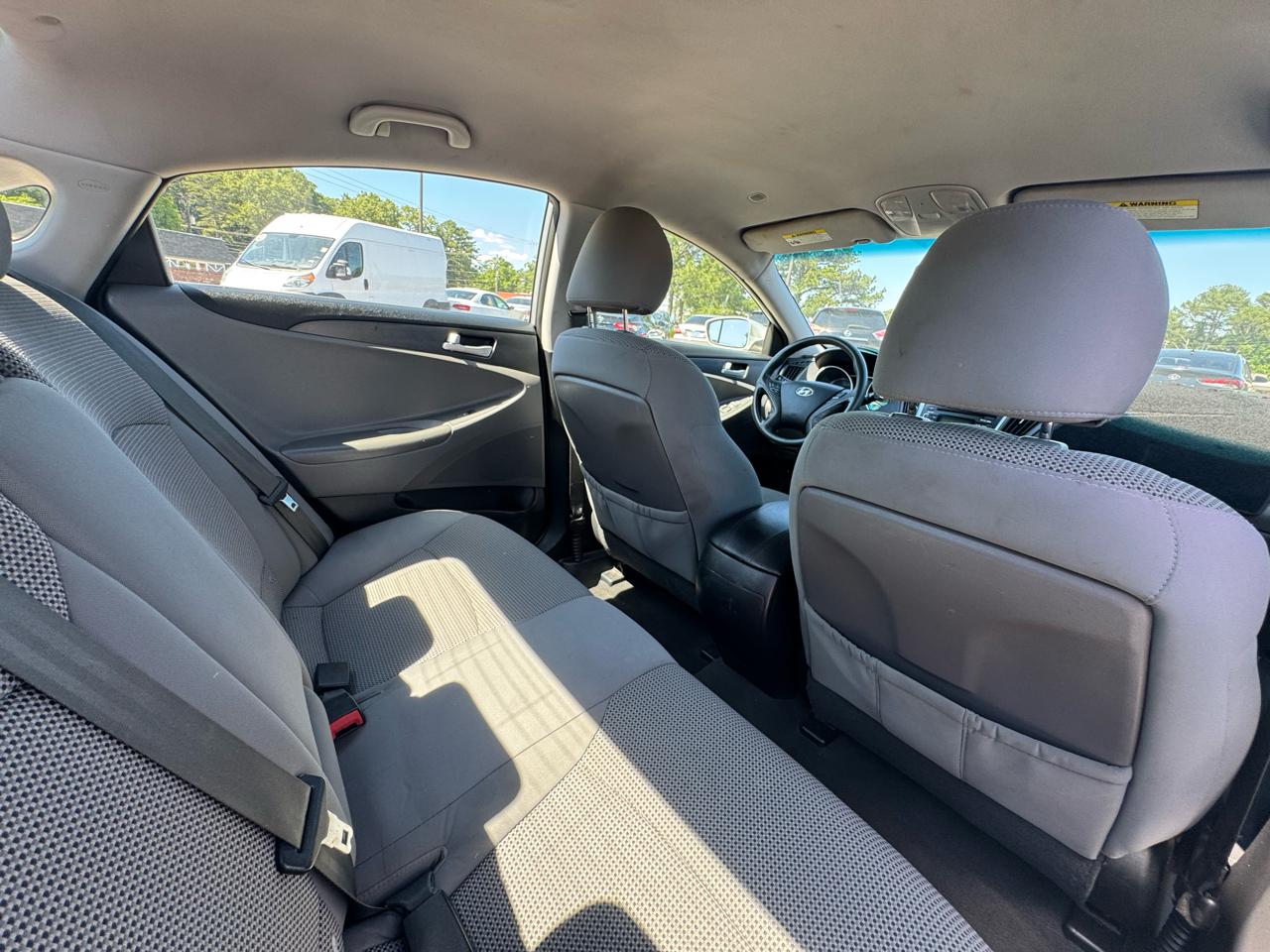 Hyundai Sonata GLS Manual 2011