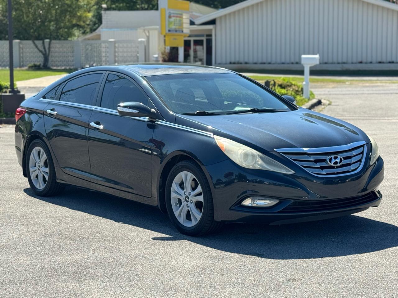 Hyundai Sonata Limited Auto 2011
