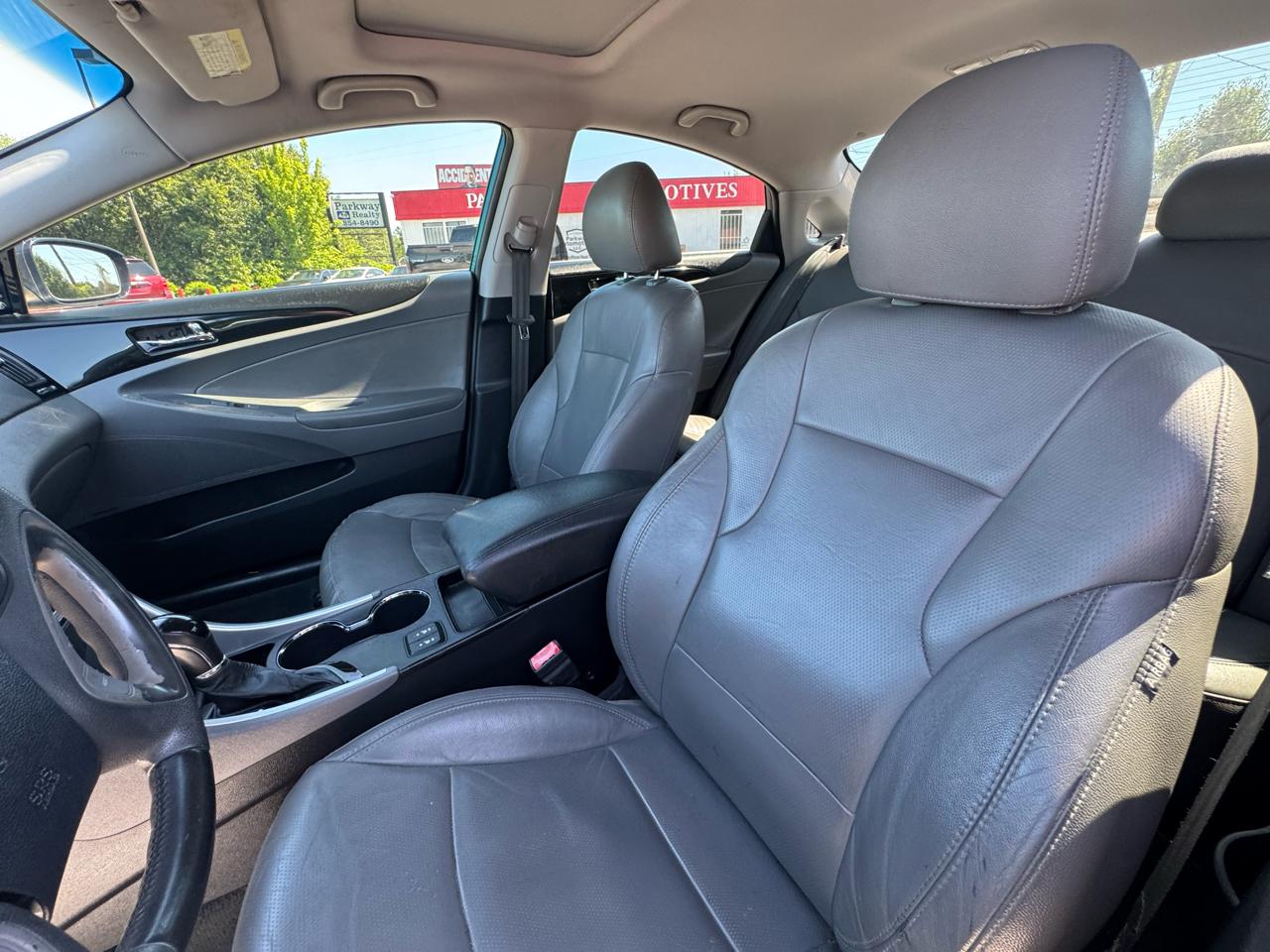 Hyundai Sonata Limited Auto 2011