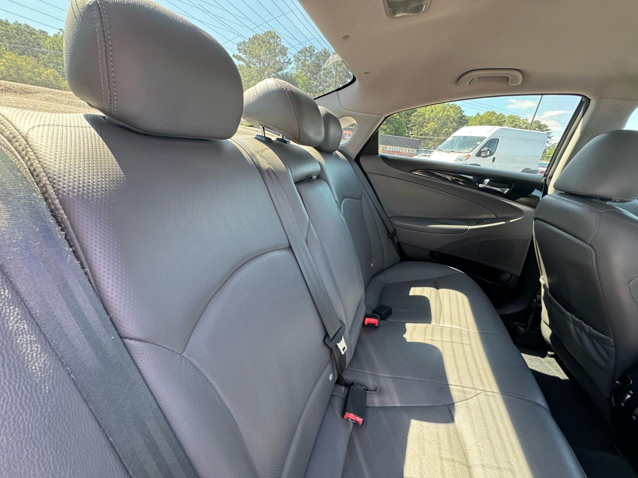 Hyundai Sonata Limited Auto 2011