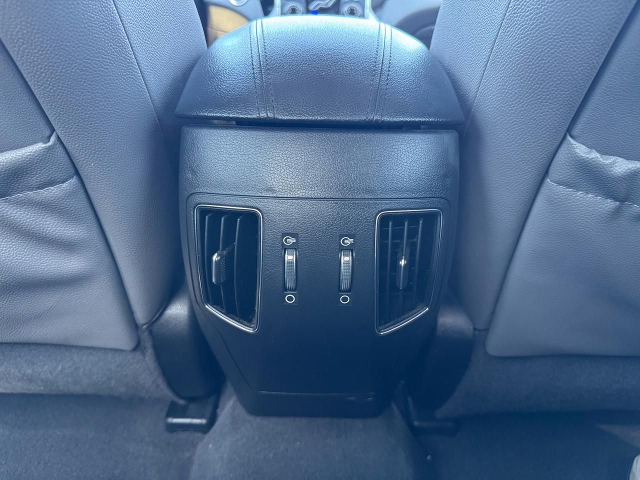Hyundai Sonata Limited Auto 2011