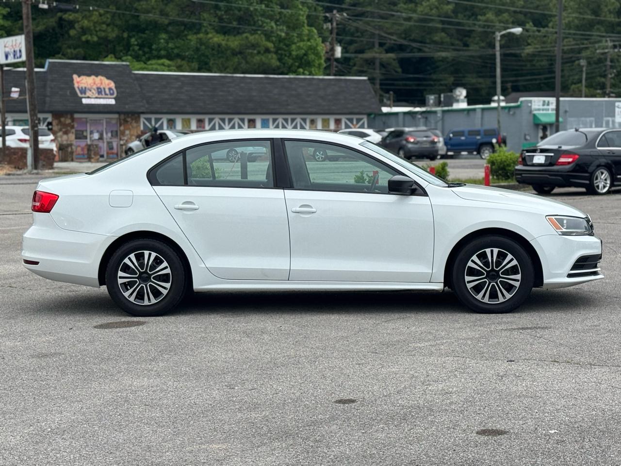 Volkswagen Jetta S 6A 2015