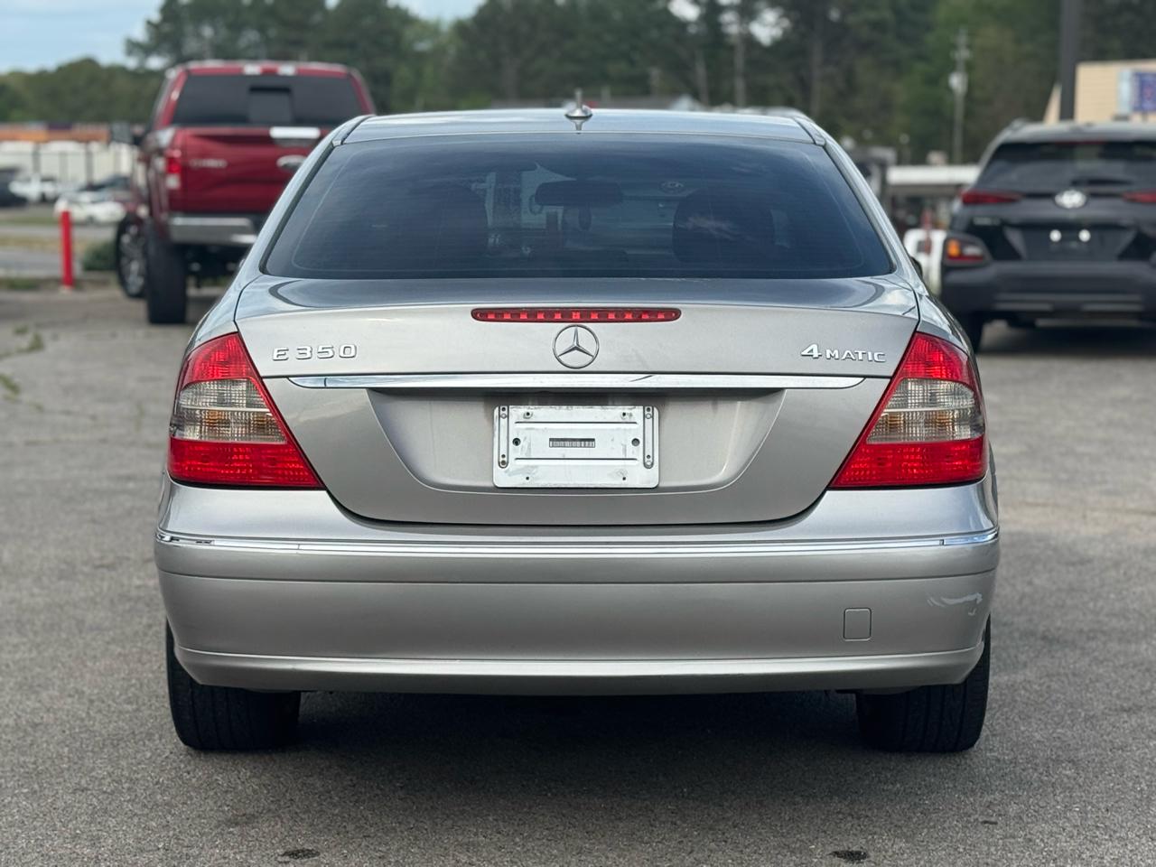 Mercedes-Benz E-Class E350 4MATIC Sedan 2009