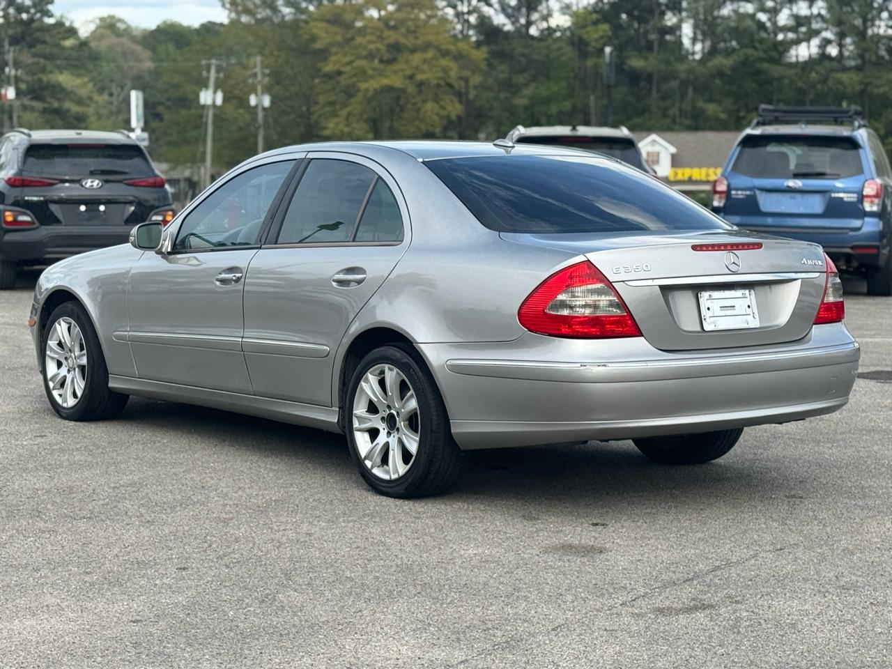 Mercedes-Benz E-Class E350 4MATIC Sedan 2009