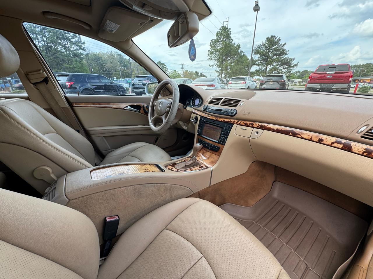 Mercedes-Benz E-Class E350 4MATIC Sedan 2009