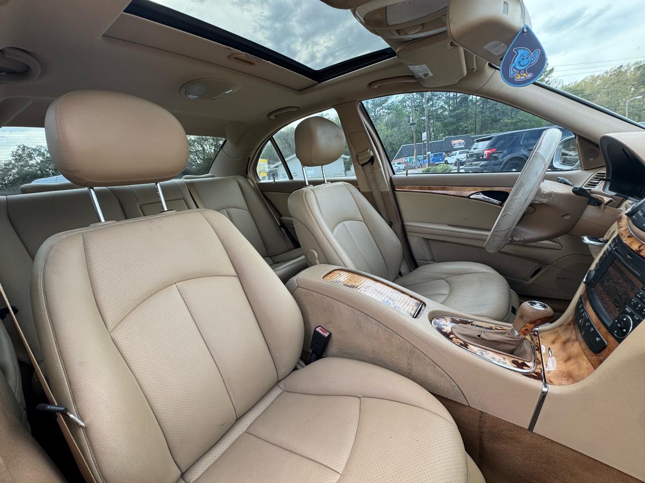 Mercedes-Benz E-Class E350 4MATIC Sedan 2009