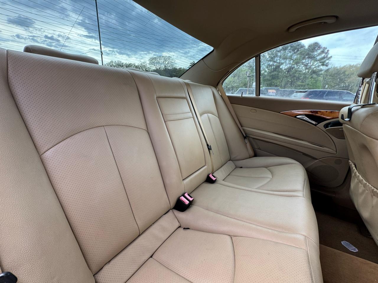Mercedes-Benz E-Class E350 4MATIC Sedan 2009