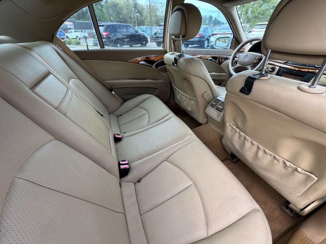 Mercedes-Benz E-Class E350 4MATIC Sedan 2009