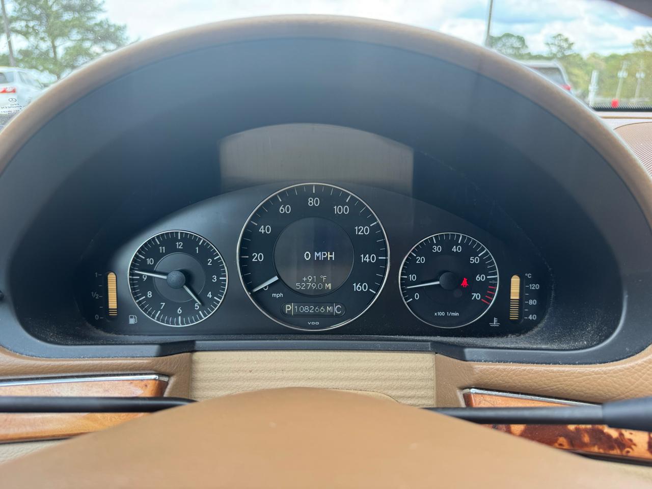 Mercedes-Benz E-Class E350 4MATIC Sedan 2009