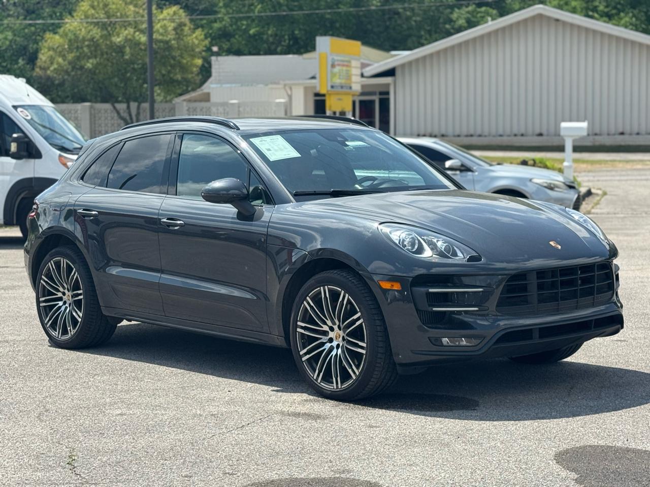 Porsche Macan Turbo 2017