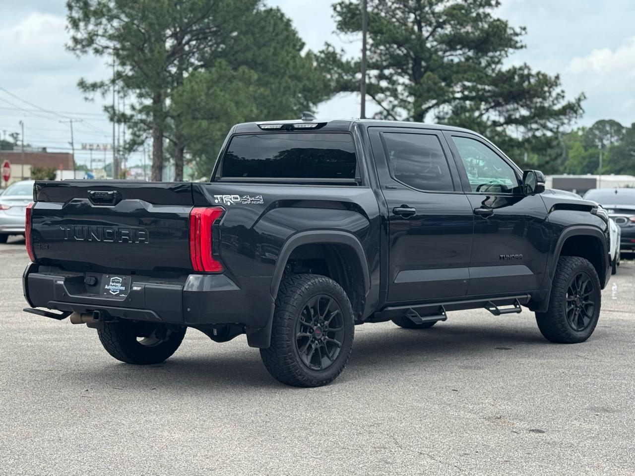 Toyota Tundra Limited CrewMax 4WD 2024