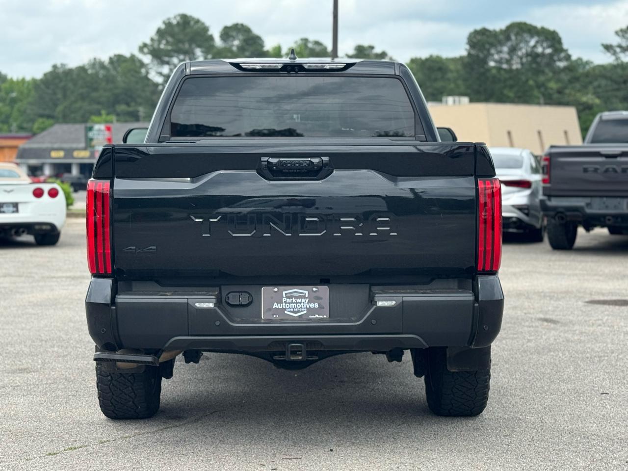 Toyota Tundra Limited CrewMax 4WD 2024