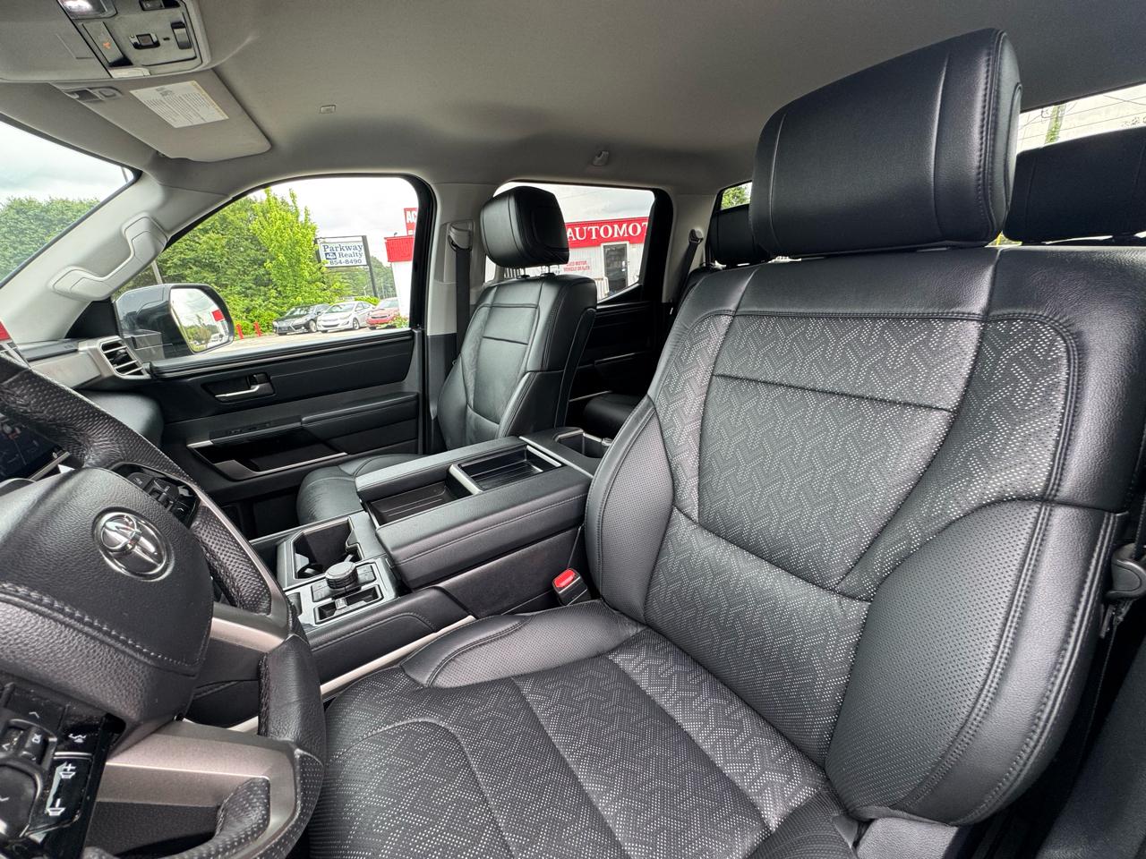 Toyota Tundra Limited CrewMax 4WD 2024
