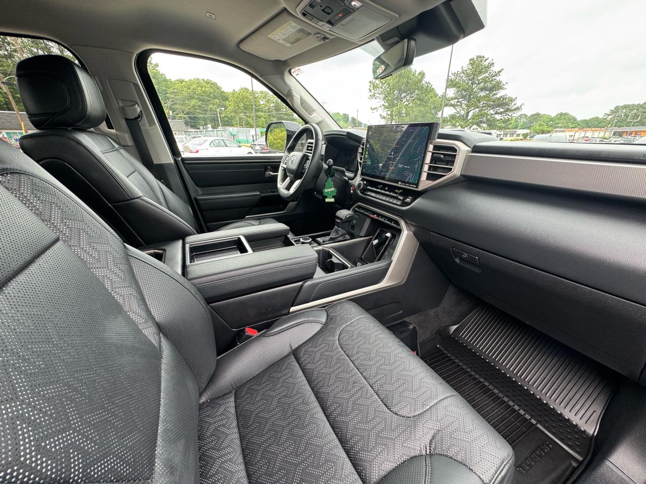 Toyota Tundra Limited CrewMax 4WD 2024