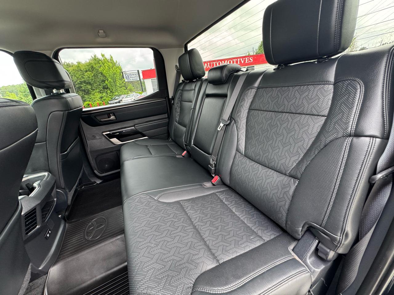 Toyota Tundra Limited CrewMax 4WD 2024