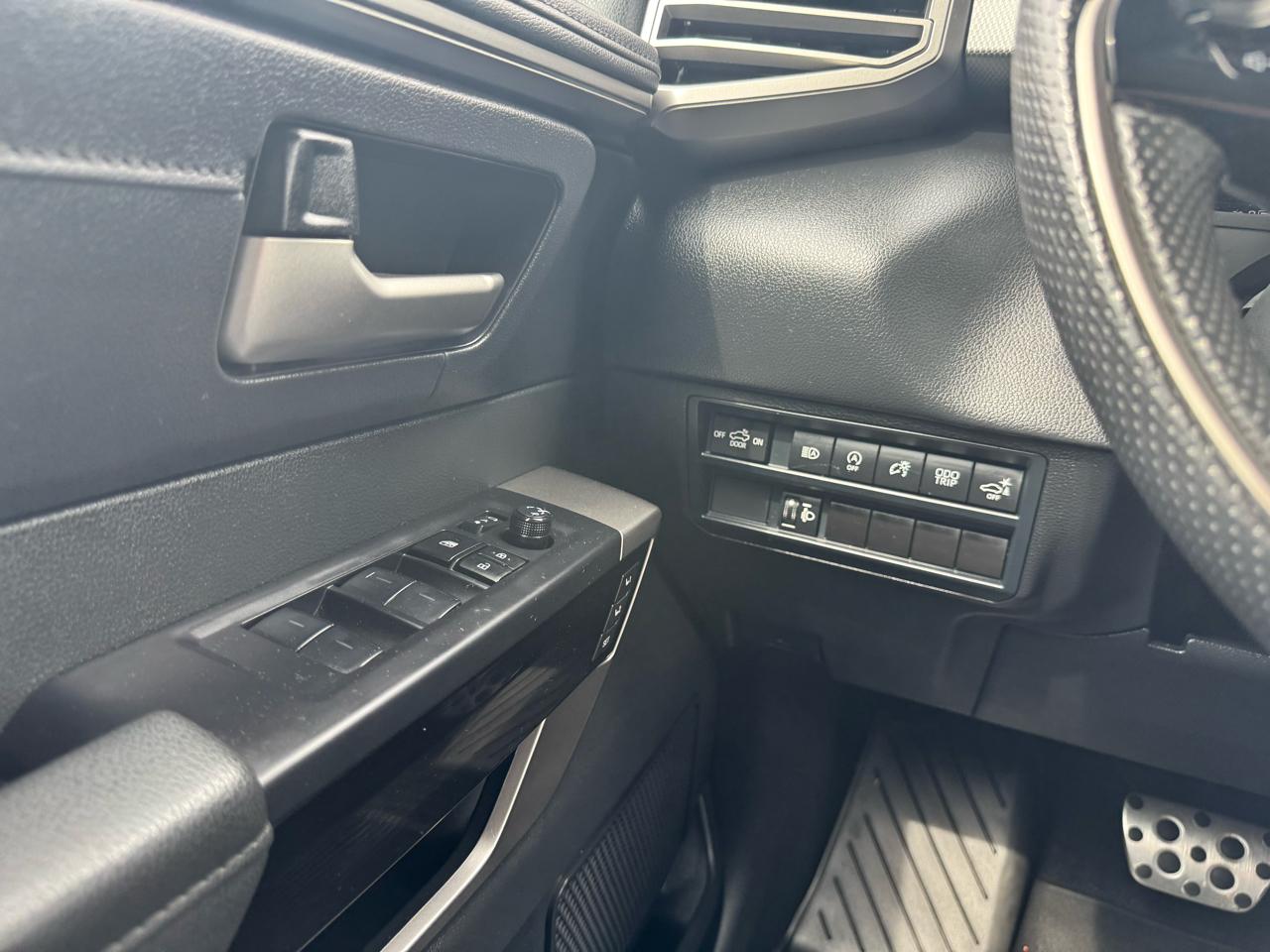 Toyota Tundra Limited CrewMax 4WD 2024