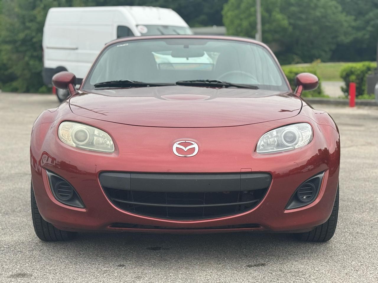 Mazda MX-5 Miata Sport 2012