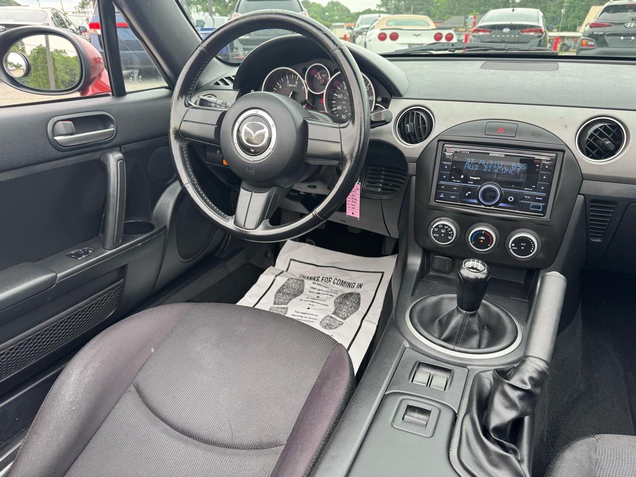 Mazda MX-5 Miata Sport 2012
