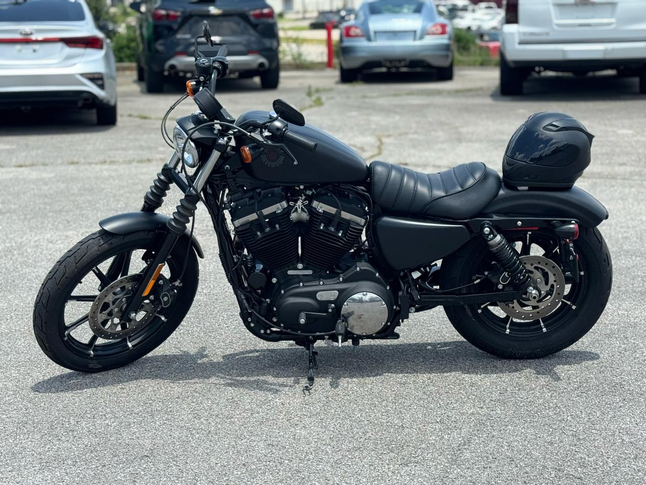 Harley-Davidson Sportster 883  2021