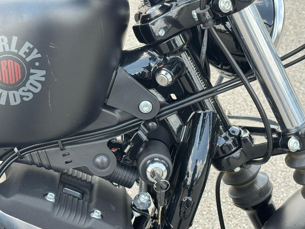 Harley-Davidson Sportster 883  2021