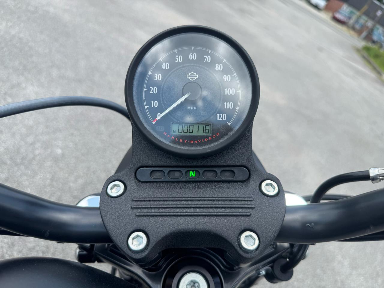 Harley-Davidson Sportster 883  2021