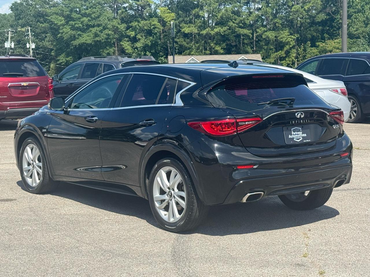Infiniti QX30 FWD 2018