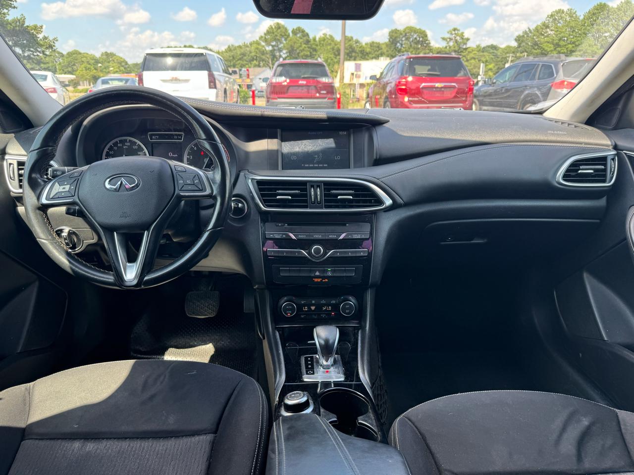 Infiniti QX30 FWD 2018