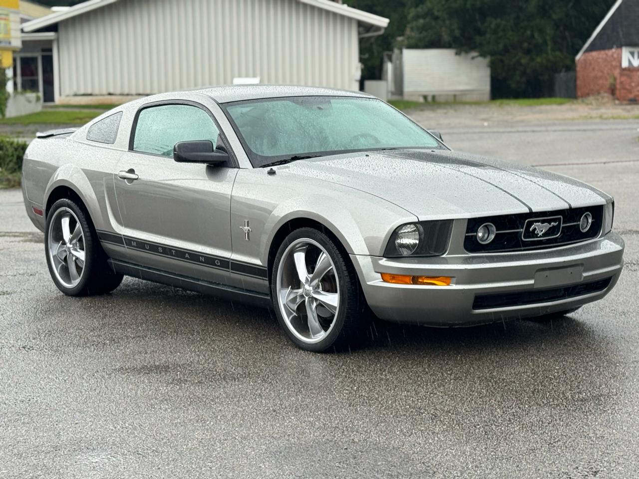 Ford Mustang V6 Premium Coupe 2008