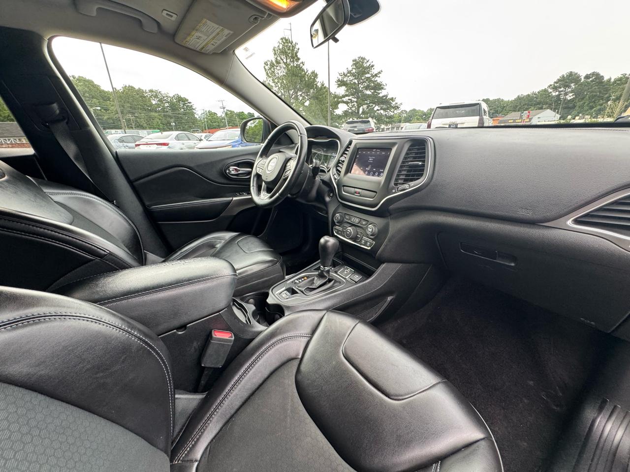 Jeep Cherokee Latitude Plus FWD 2019