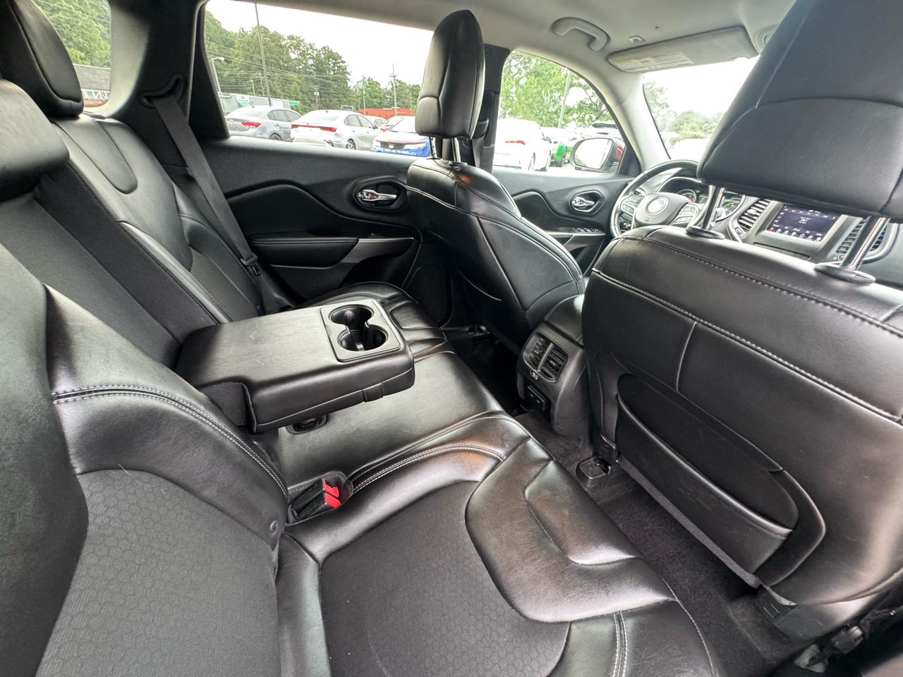 Jeep Cherokee Latitude Plus FWD 2019