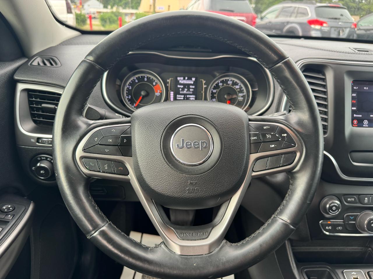 Jeep Cherokee Latitude Plus FWD 2019