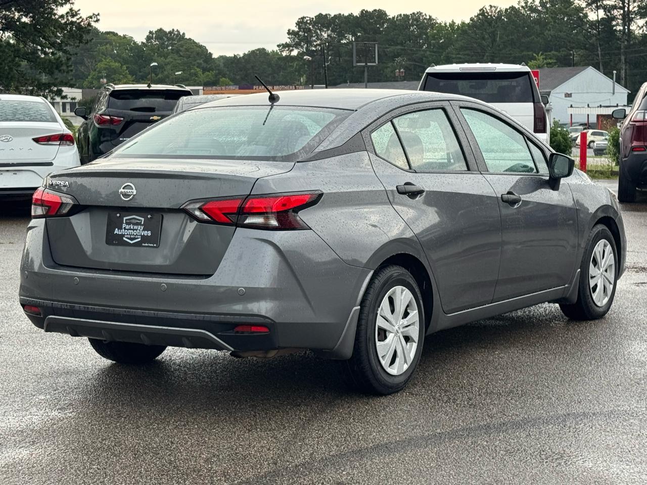 Nissan Versa S 2021