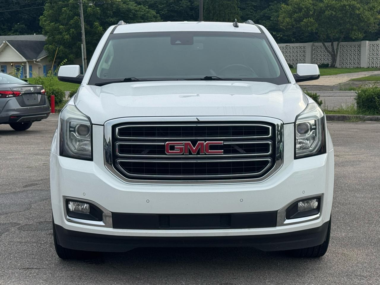 GMC Yukon XL SLT 1/2 Ton 2WD 2015