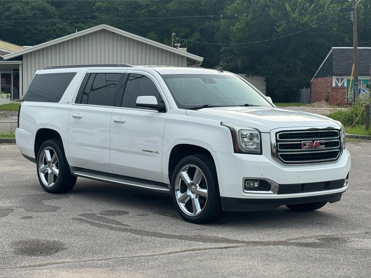 GMC Yukon XL SLT 1/2 Ton 2WD 2015
