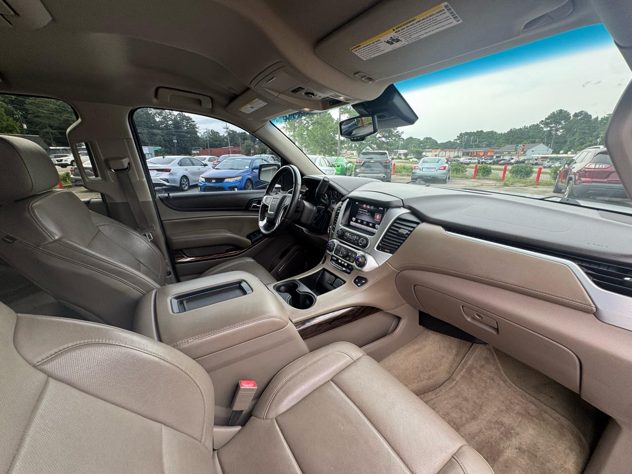 GMC Yukon XL SLT 1/2 Ton 2WD 2015