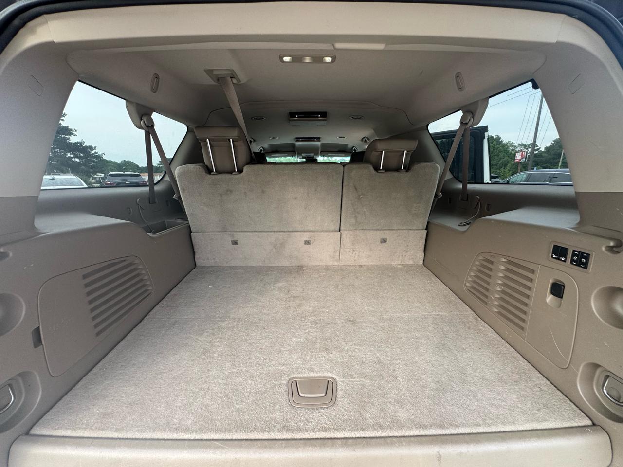 GMC Yukon XL SLT 1/2 Ton 2WD 2015