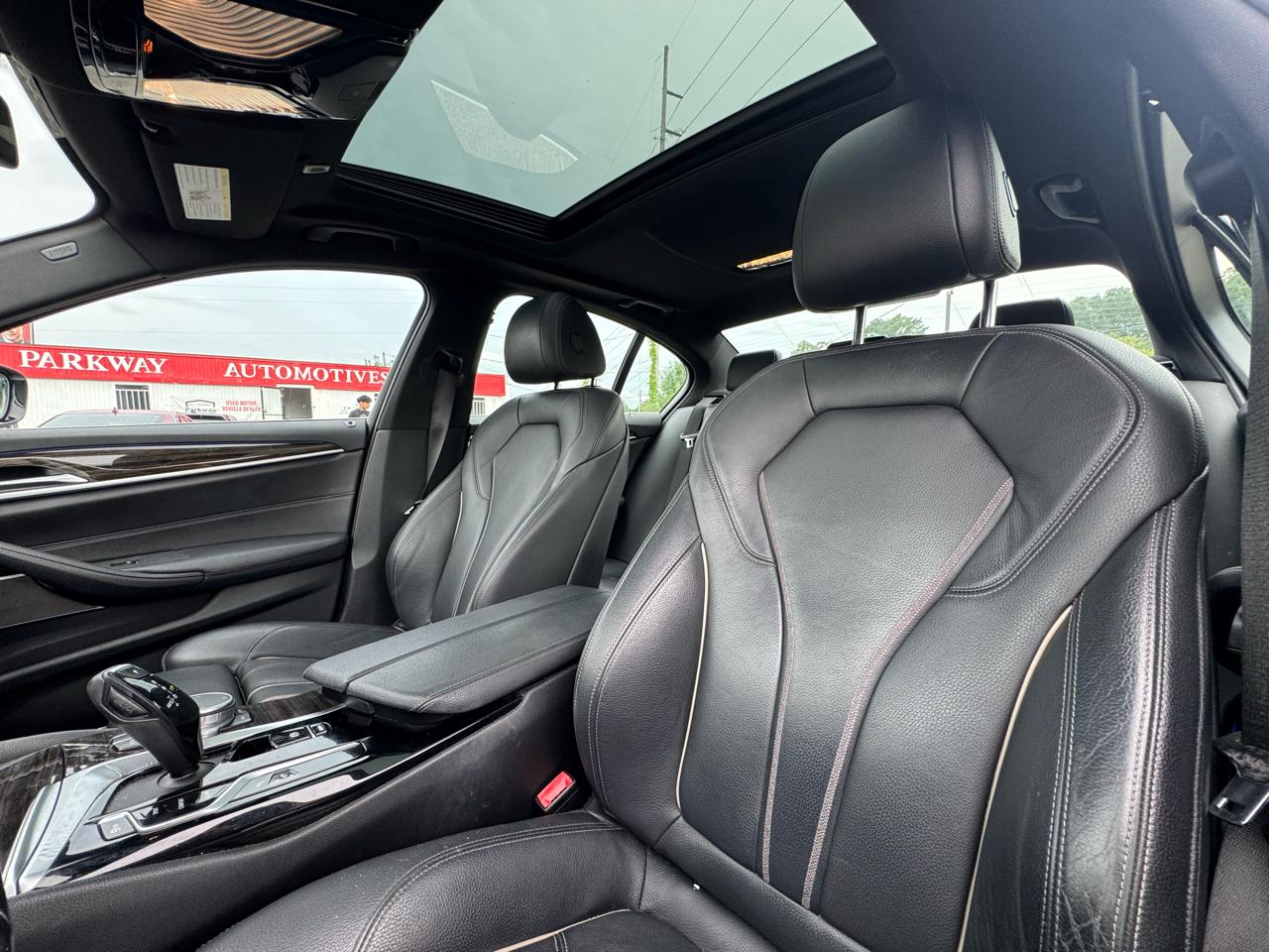 BMW 5-Series 530i xDrive 2021