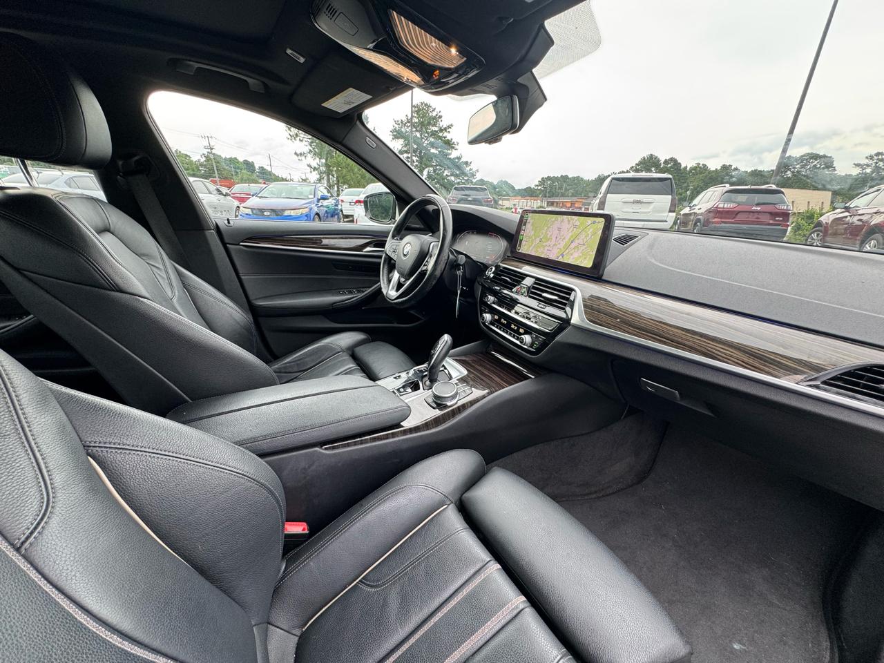 BMW 5-Series 530i xDrive 2021