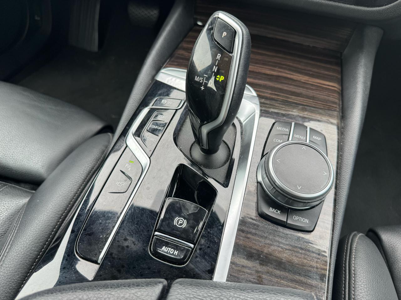 BMW 5-Series 530i xDrive 2021