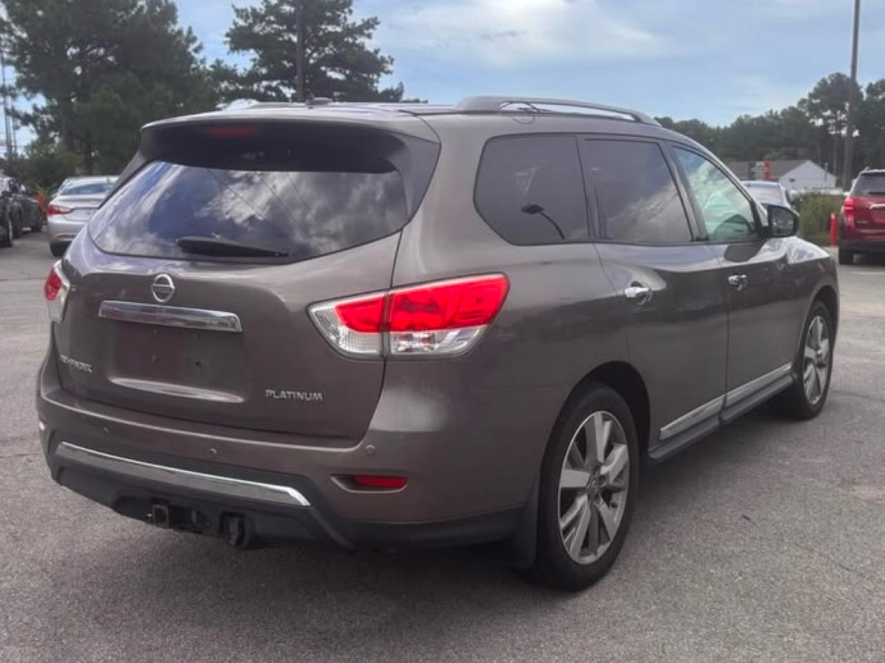 Nissan Pathfinder Platinum 2013