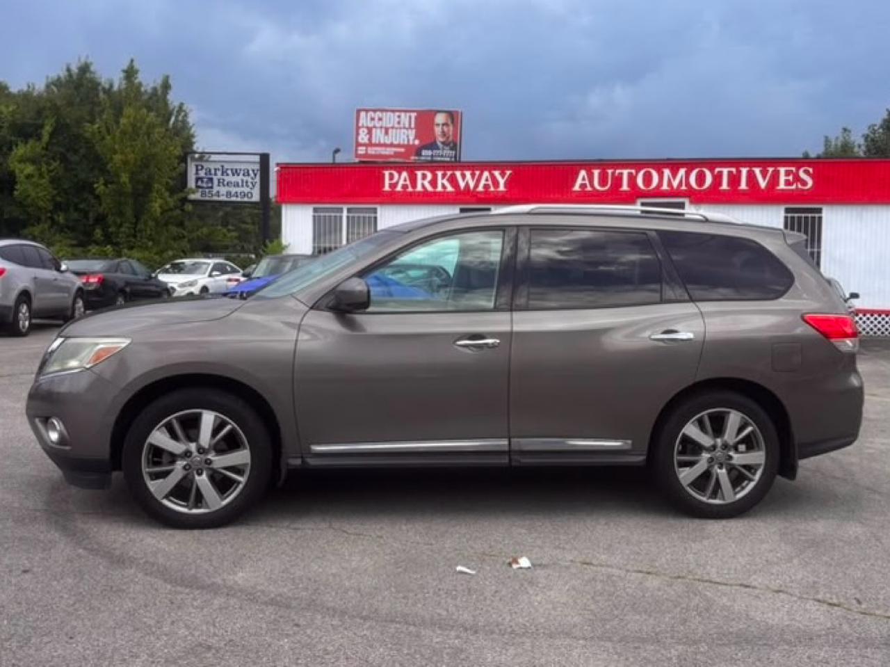 Nissan Pathfinder Platinum 2013