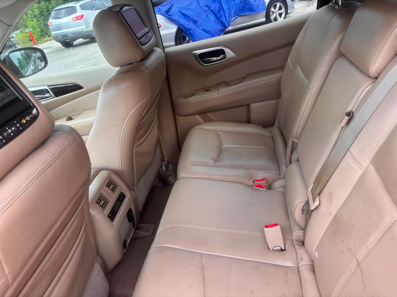 Nissan Pathfinder Platinum 2013