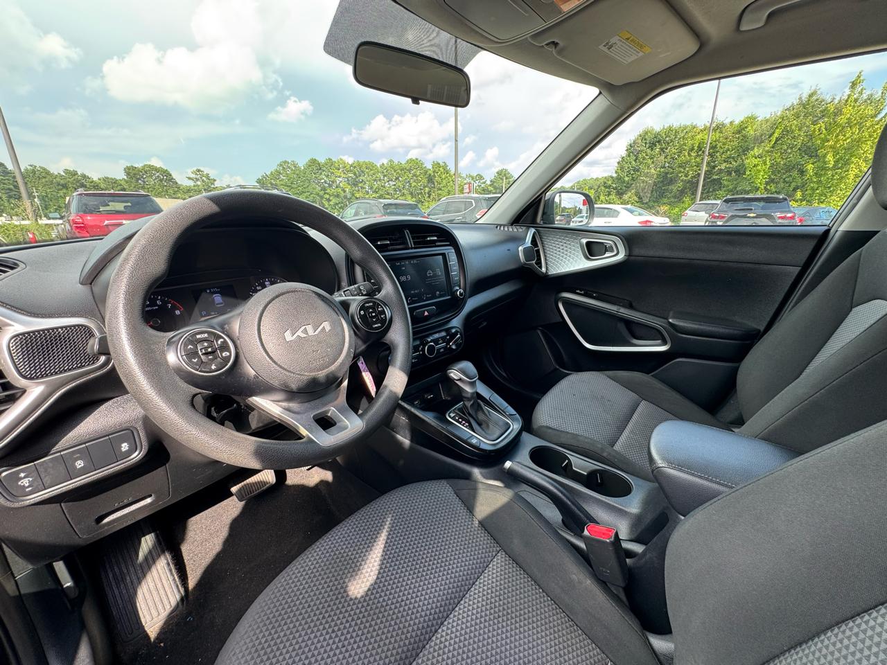 Kia Soul LX 2022