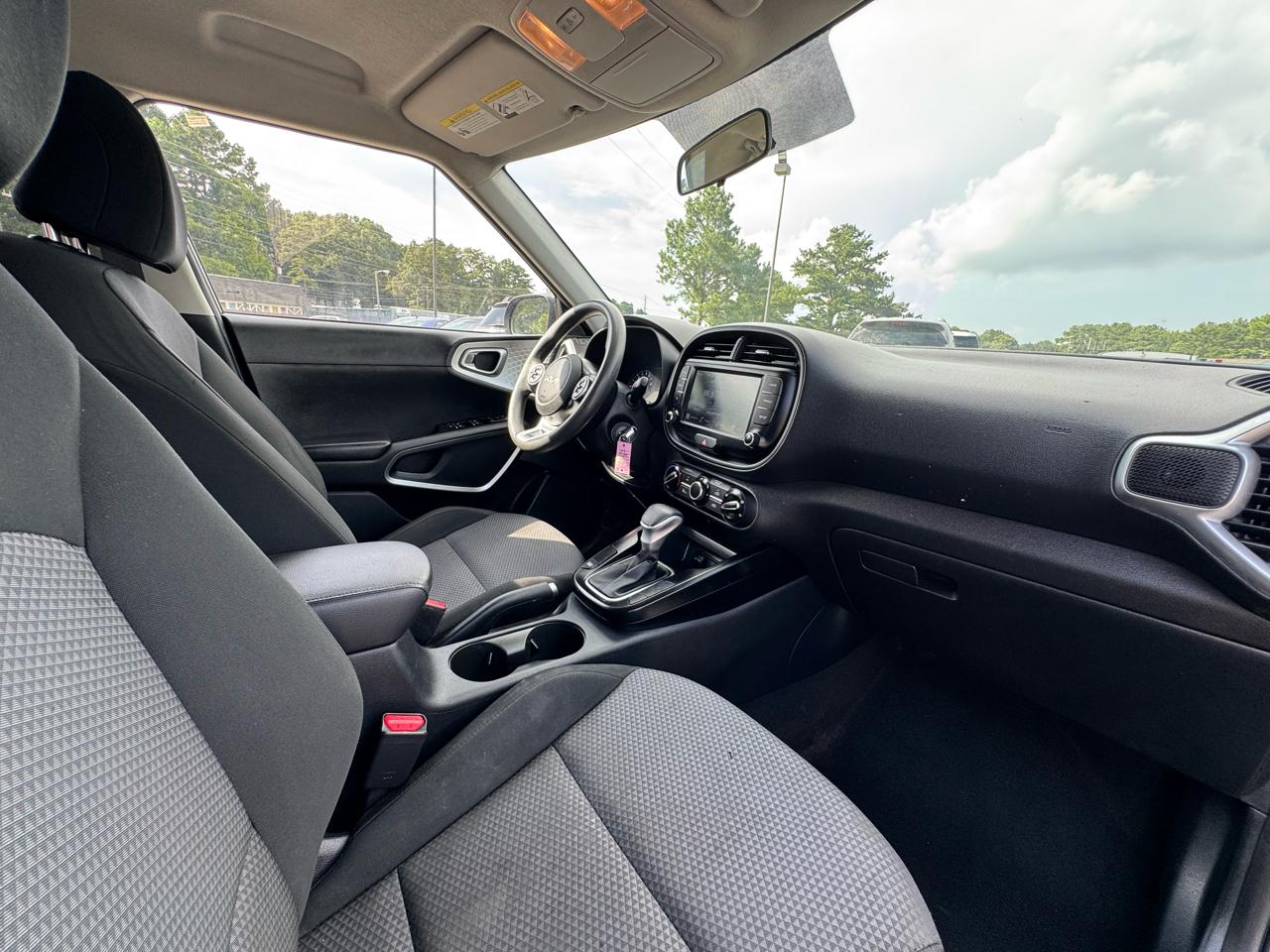 Kia Soul LX 2022