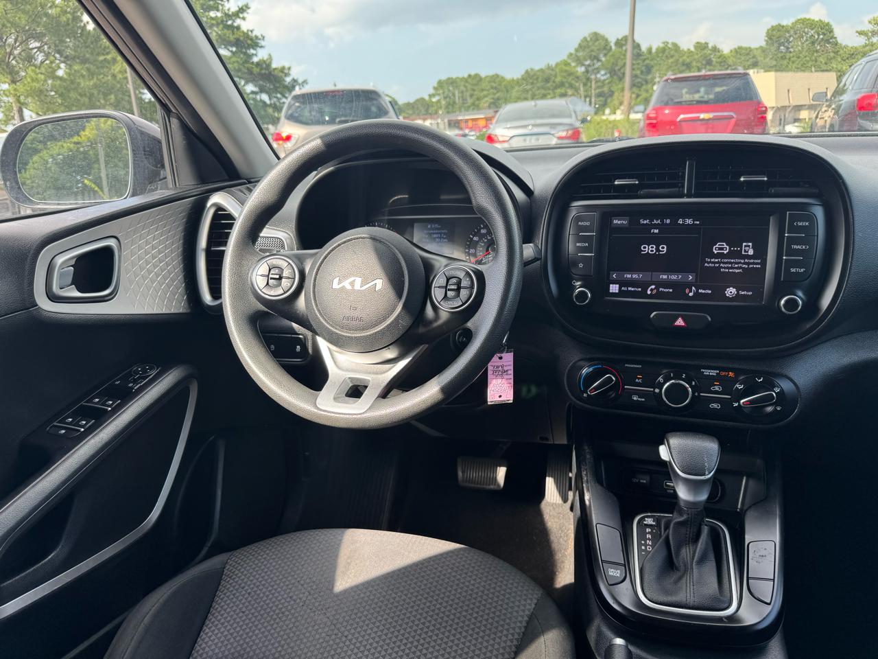 Kia Soul LX 2022