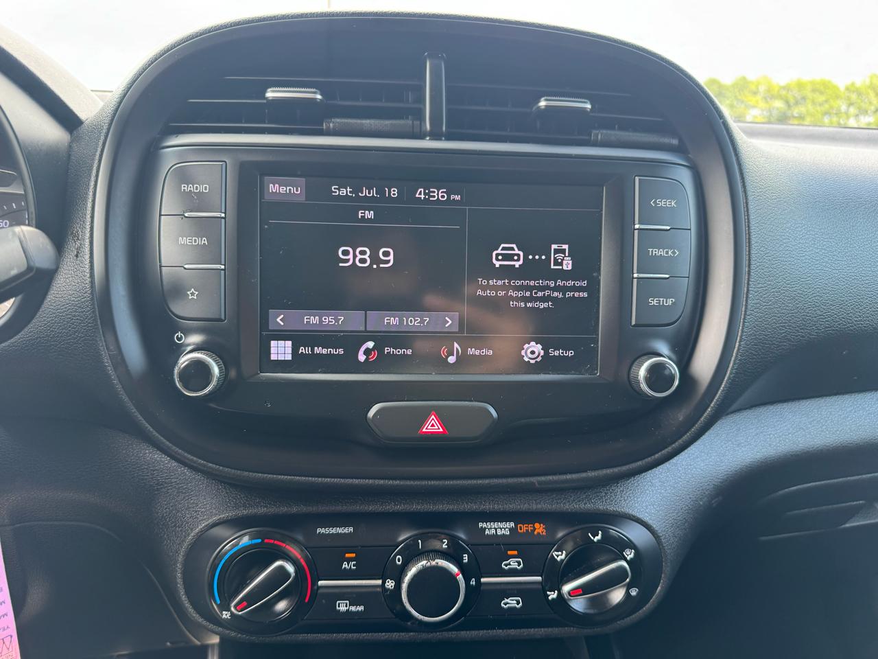 Kia Soul LX 2022