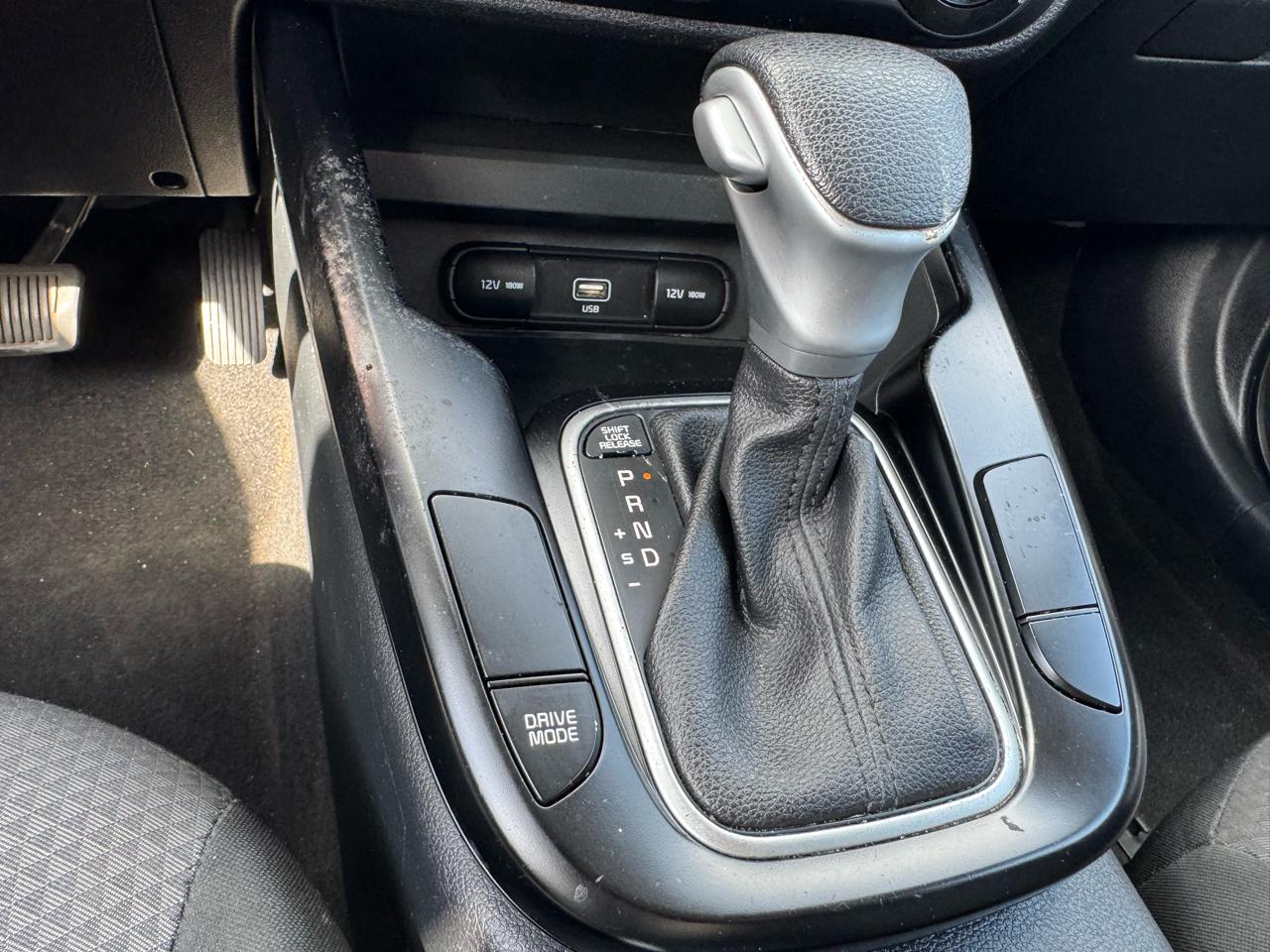 Kia Soul LX 2022
