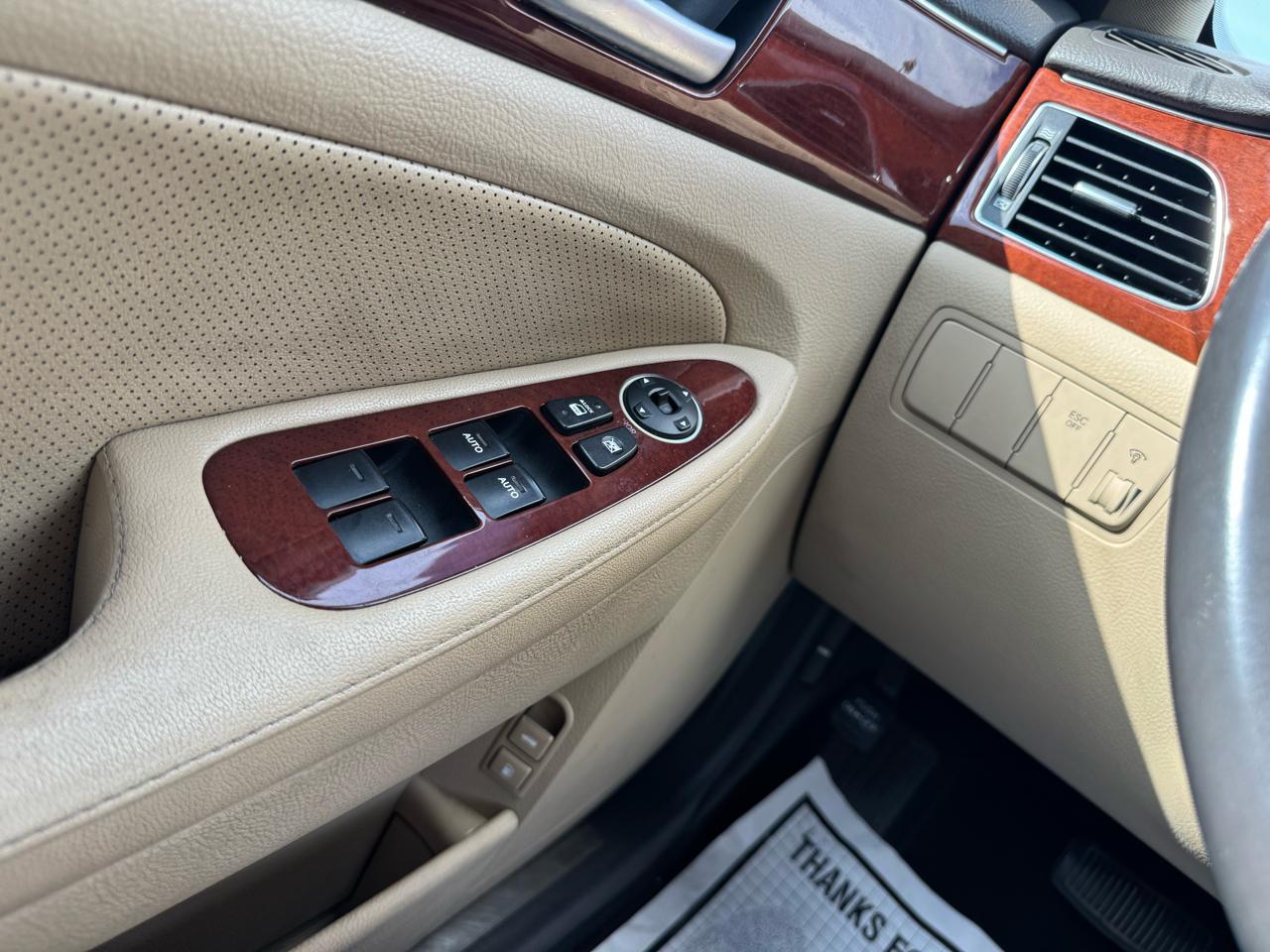 Hyundai Genesis 3.8L 2012