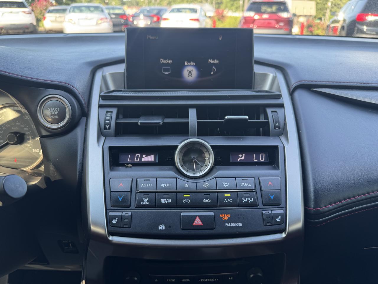 Lexus NX 200t FWD 2017